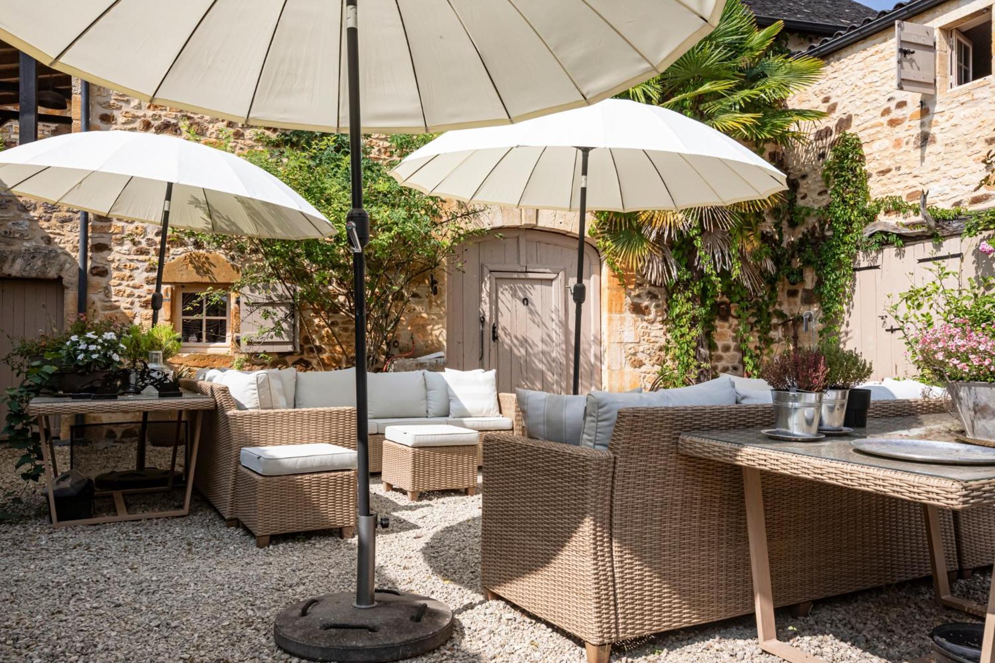 Les Bernardies Simeyrols Exterior foto